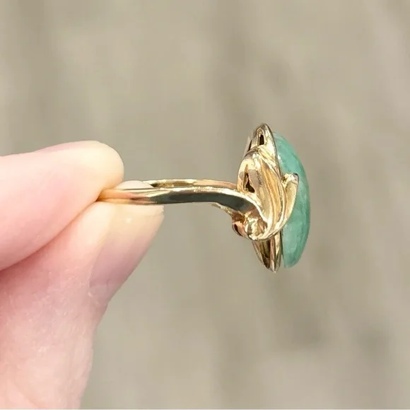 14K Large Aventurine Jade natural sparkling medium green vintage solid gold ring - Picture 8 of 11
